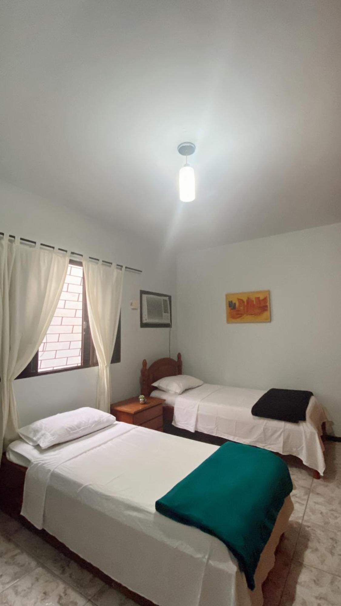 פוז דו איגואסו Triana Guest House מראה חיצוני תמונה