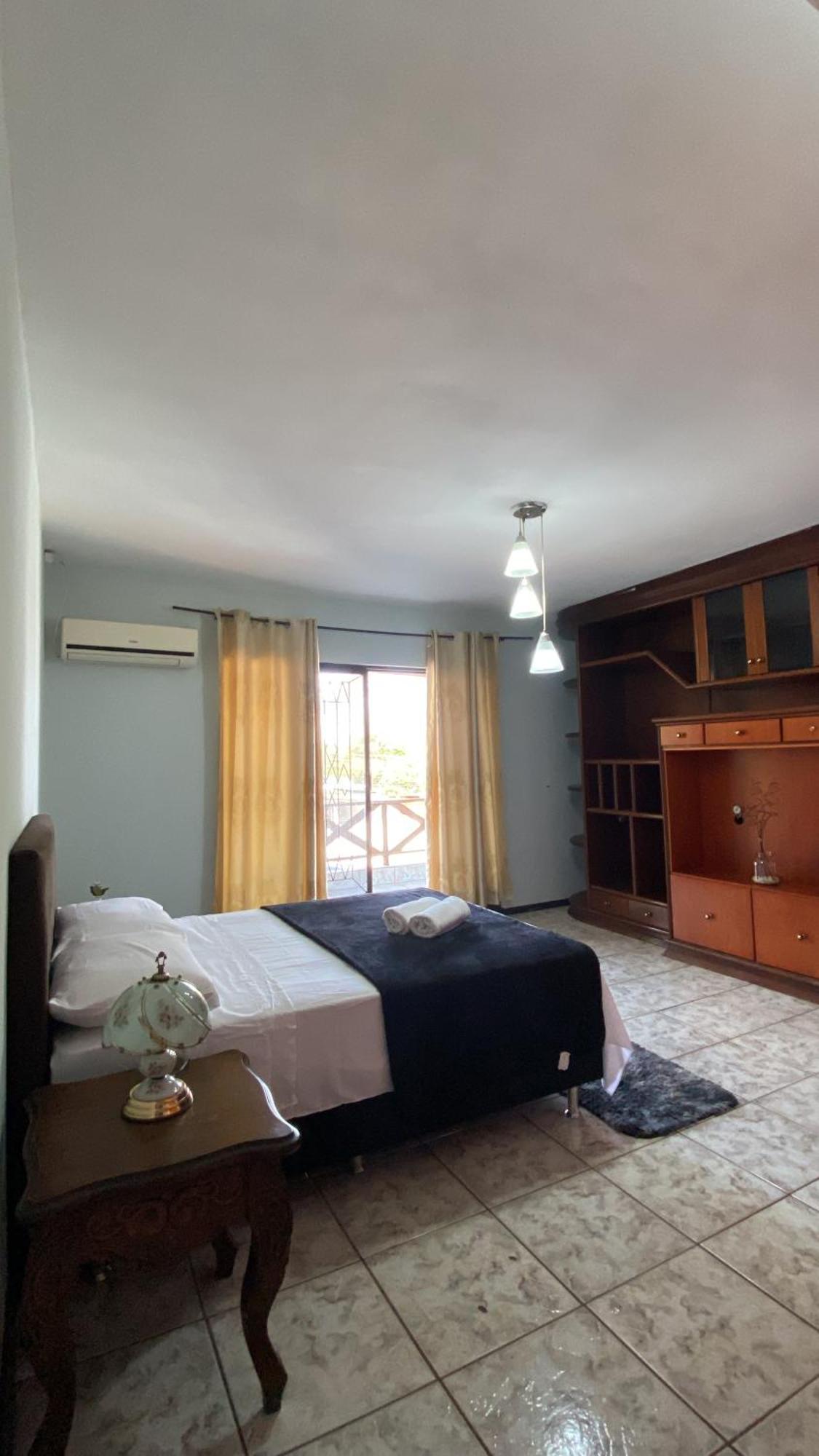 פוז דו איגואסו Triana Guest House מראה חיצוני תמונה