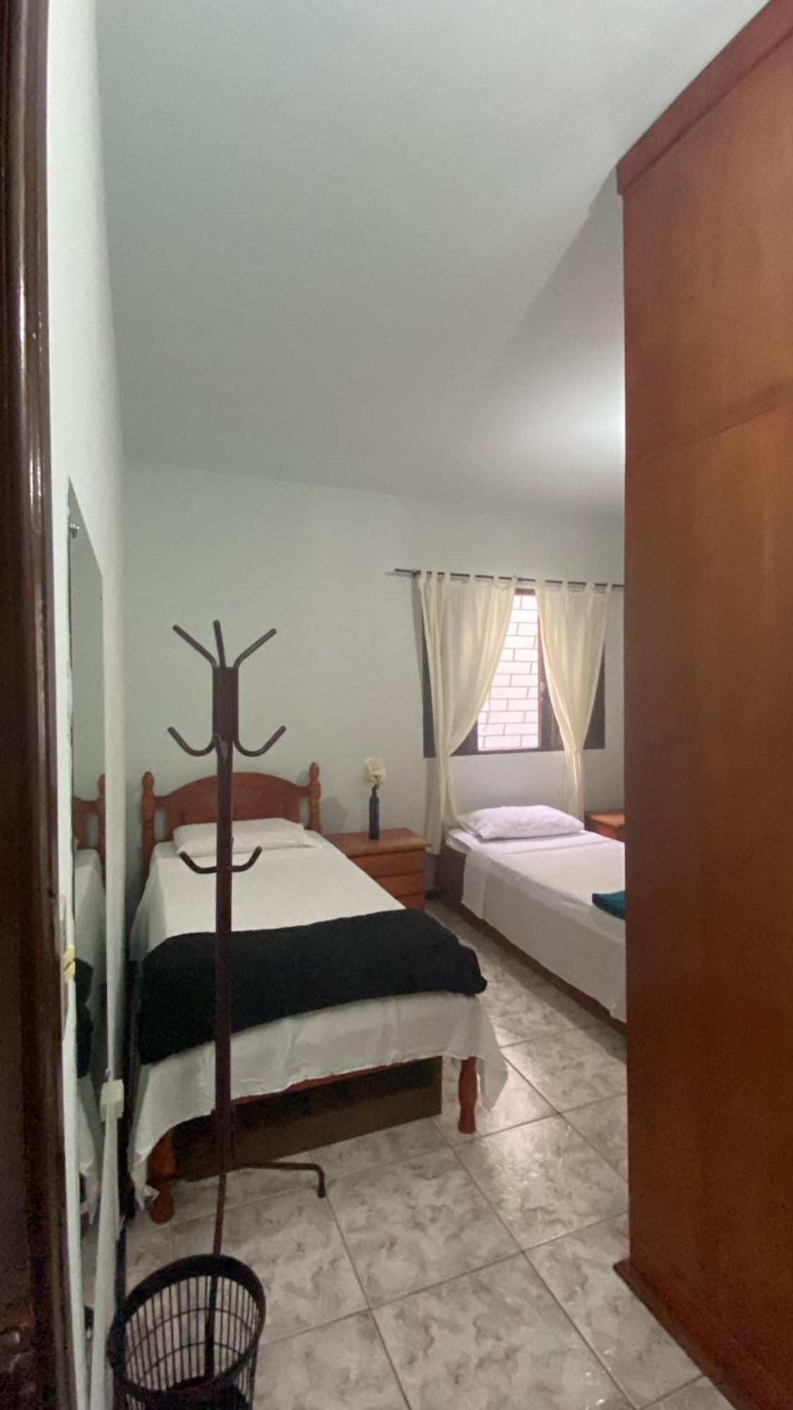 פוז דו איגואסו Triana Guest House מראה חיצוני תמונה