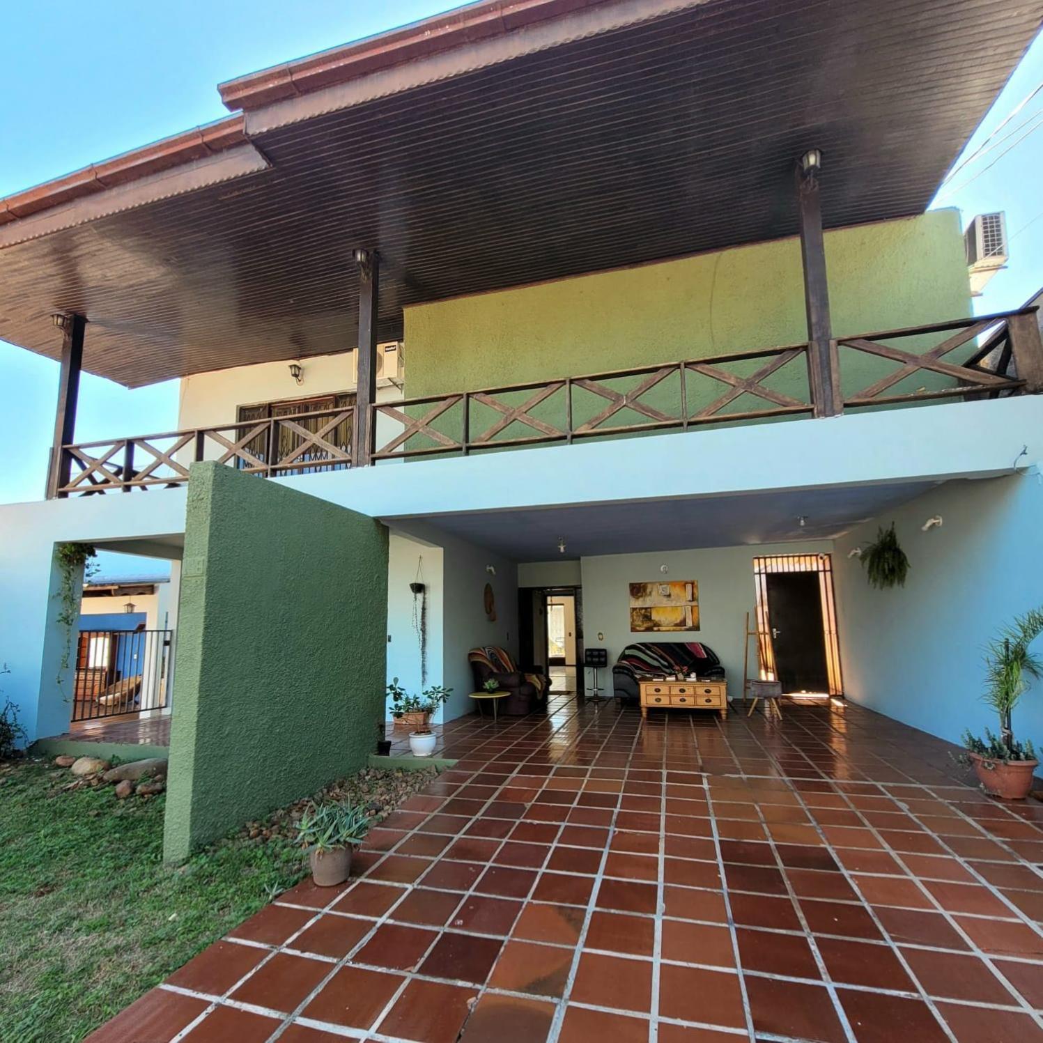 פוז דו איגואסו Triana Guest House מראה חיצוני תמונה