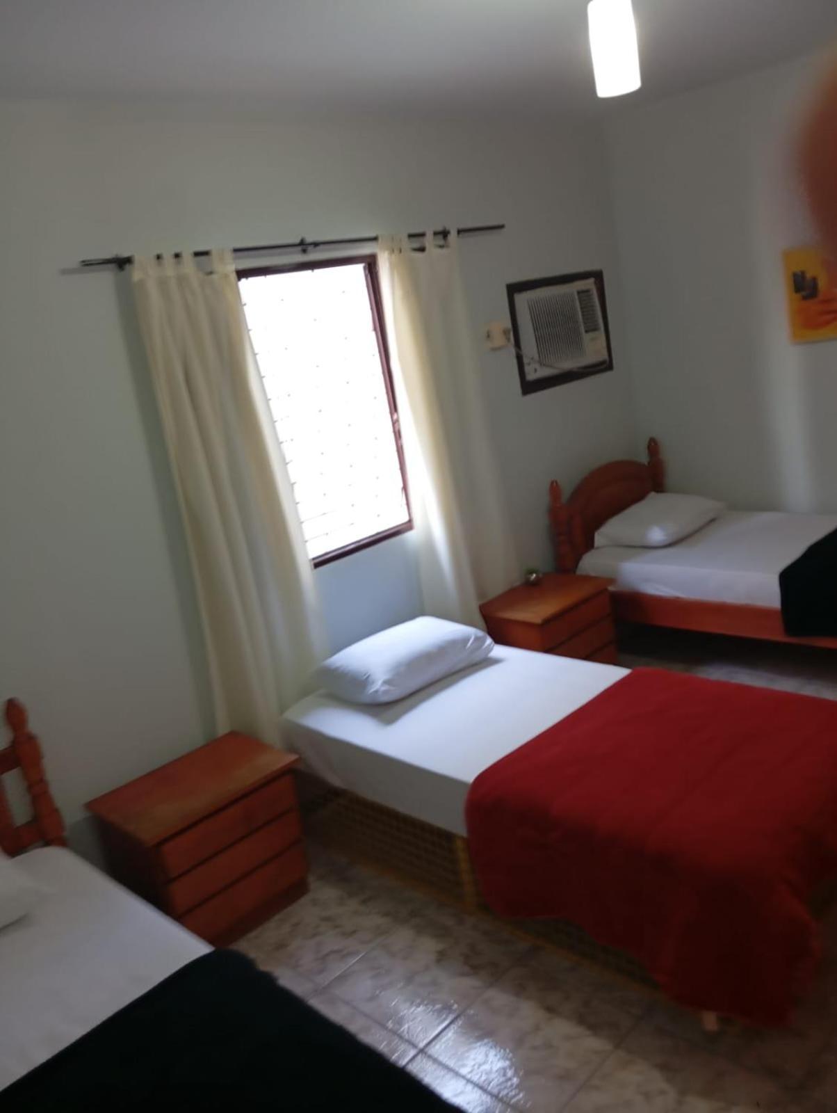 פוז דו איגואסו Triana Guest House מראה חיצוני תמונה