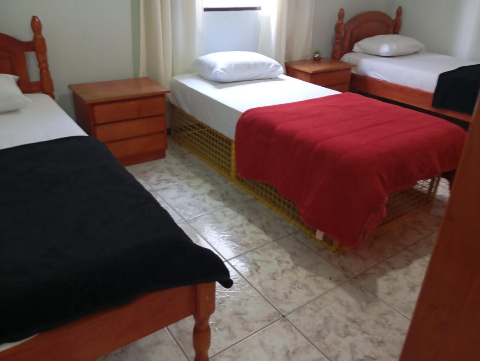 פוז דו איגואסו Triana Guest House מראה חיצוני תמונה